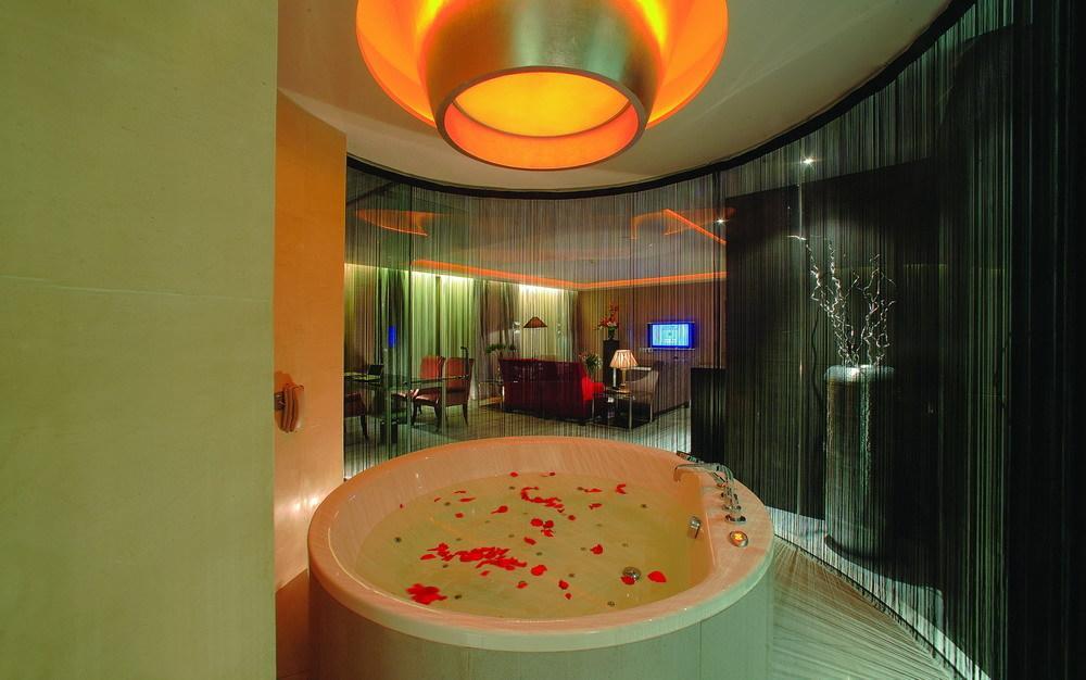 Logosun Hotel Vuhan Kültér fotó